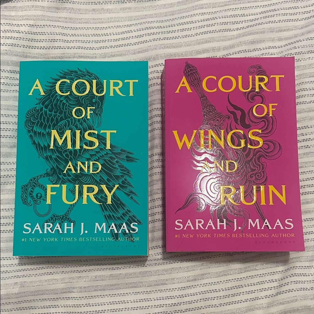 A Court of Mist and Fury & A Court of Wings and Ruin Books